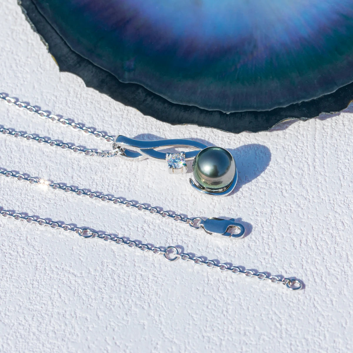 Luna Flow Necklace