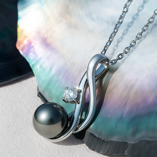 Luna Flow Necklace